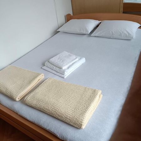 Ramonda Appartement Belgrado Buitenkant foto